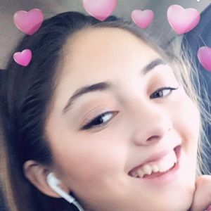 Meet your Posher, Cora